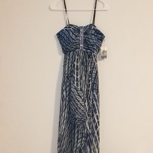 🎄 Laundry by Shelli Segal